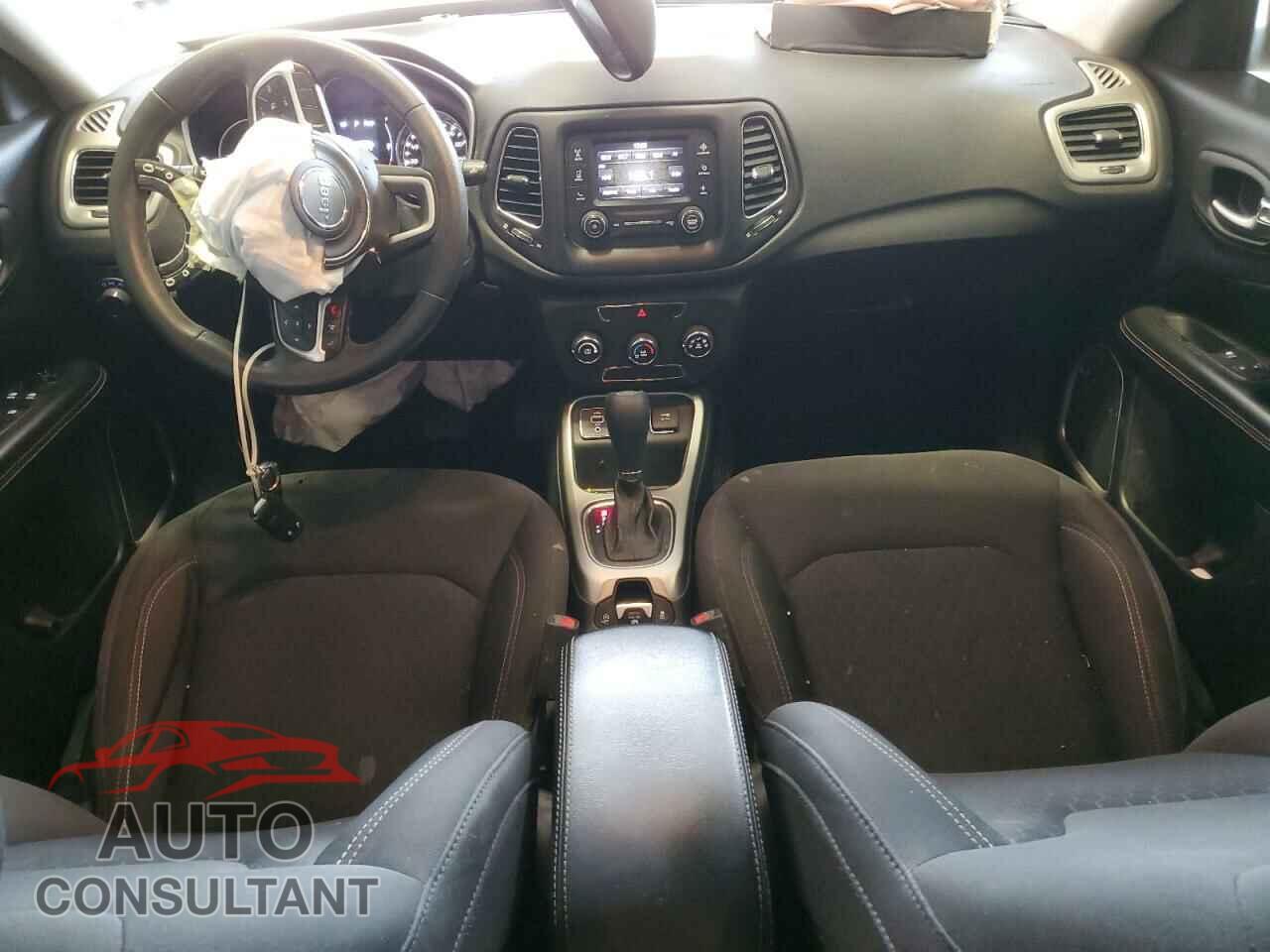 JEEP COMPASS 2018 - 3C4NJCAB1JT250680