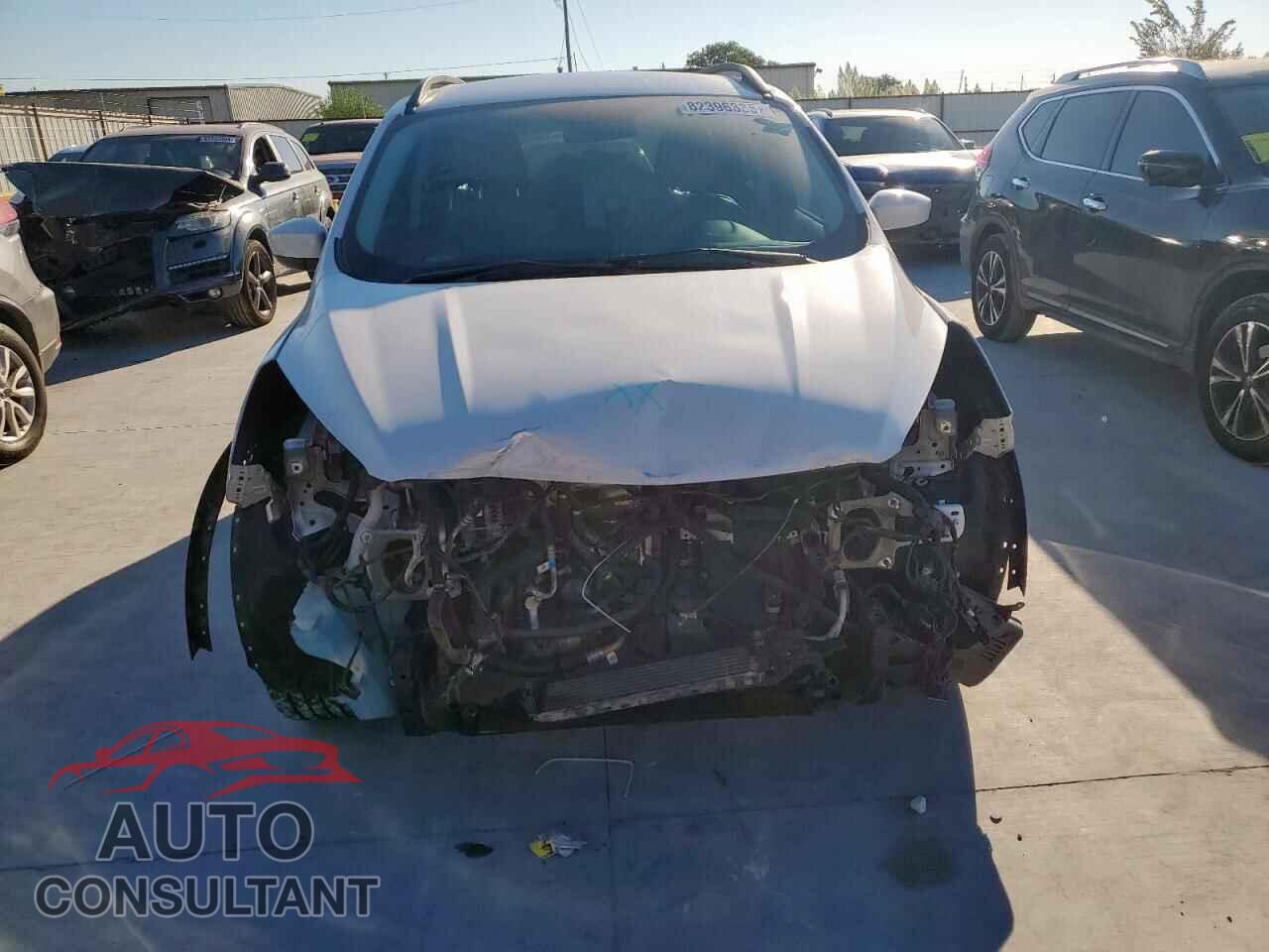 FORD ESCAPE 2017 - 1FMCU0GD3HUB26492