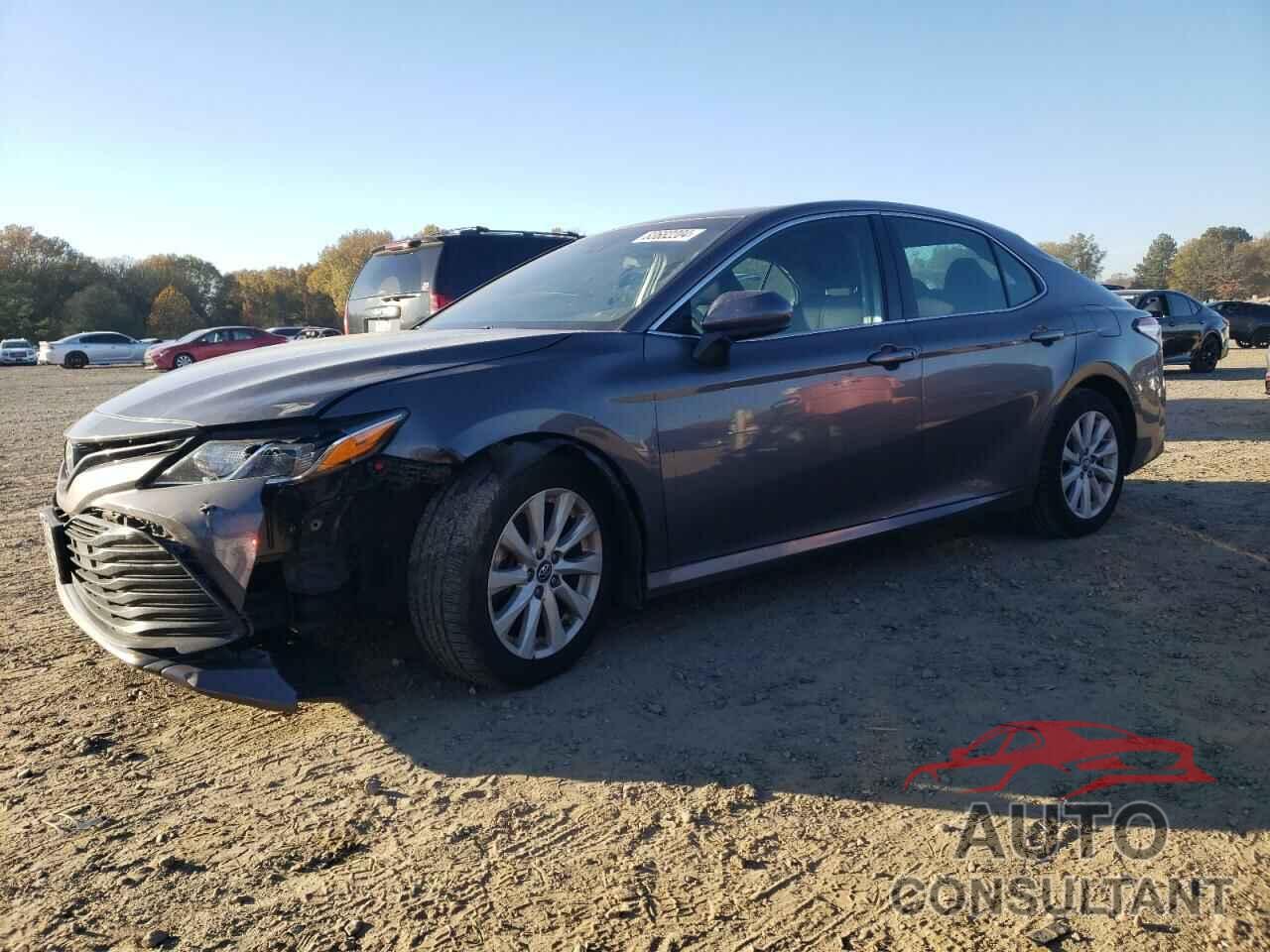 TOYOTA CAMRY 2018 - 4T1B11HK4JU620292