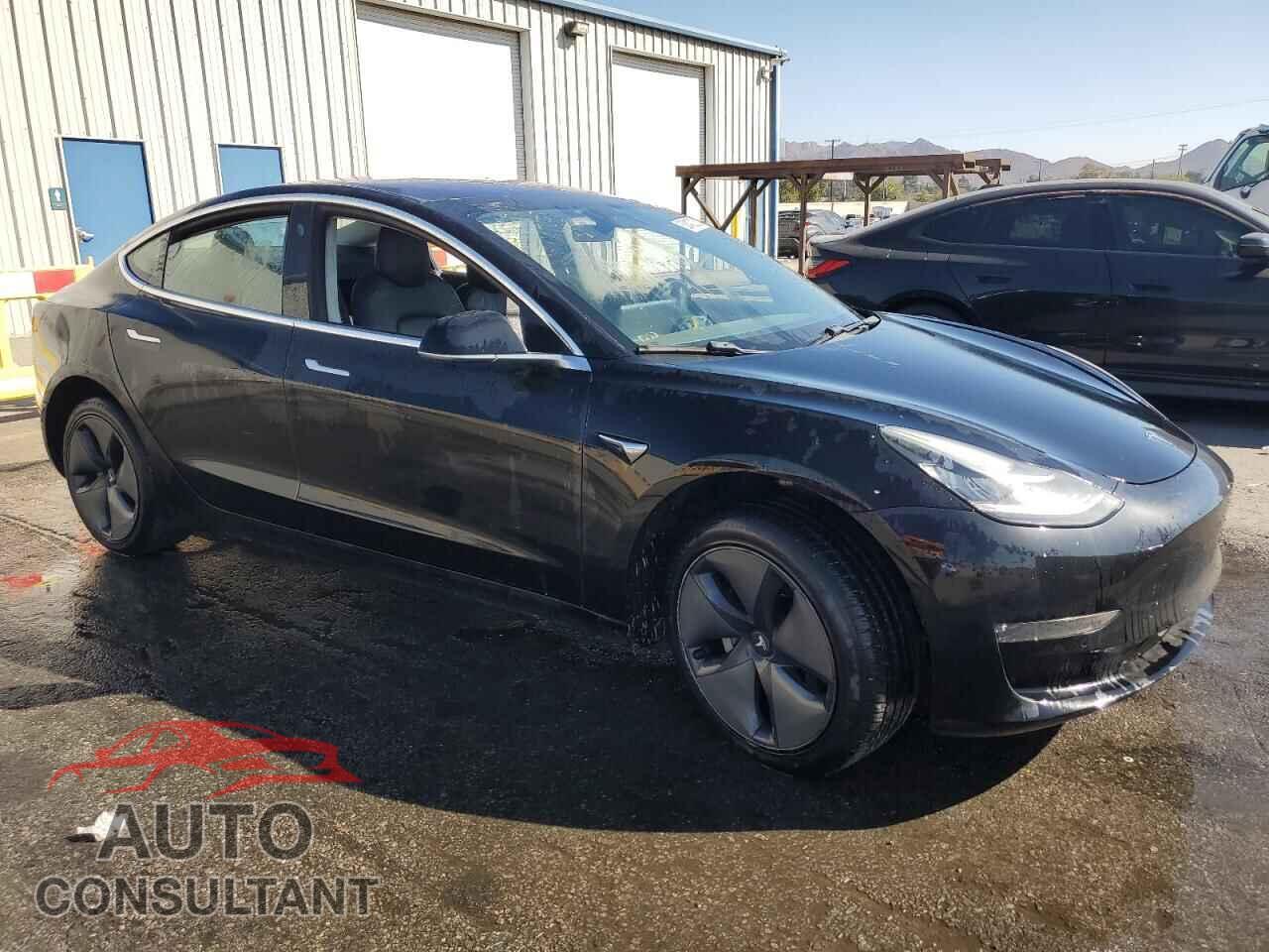 TESLA MODEL 3 2018 - 5YJ3E1EA8JF025429