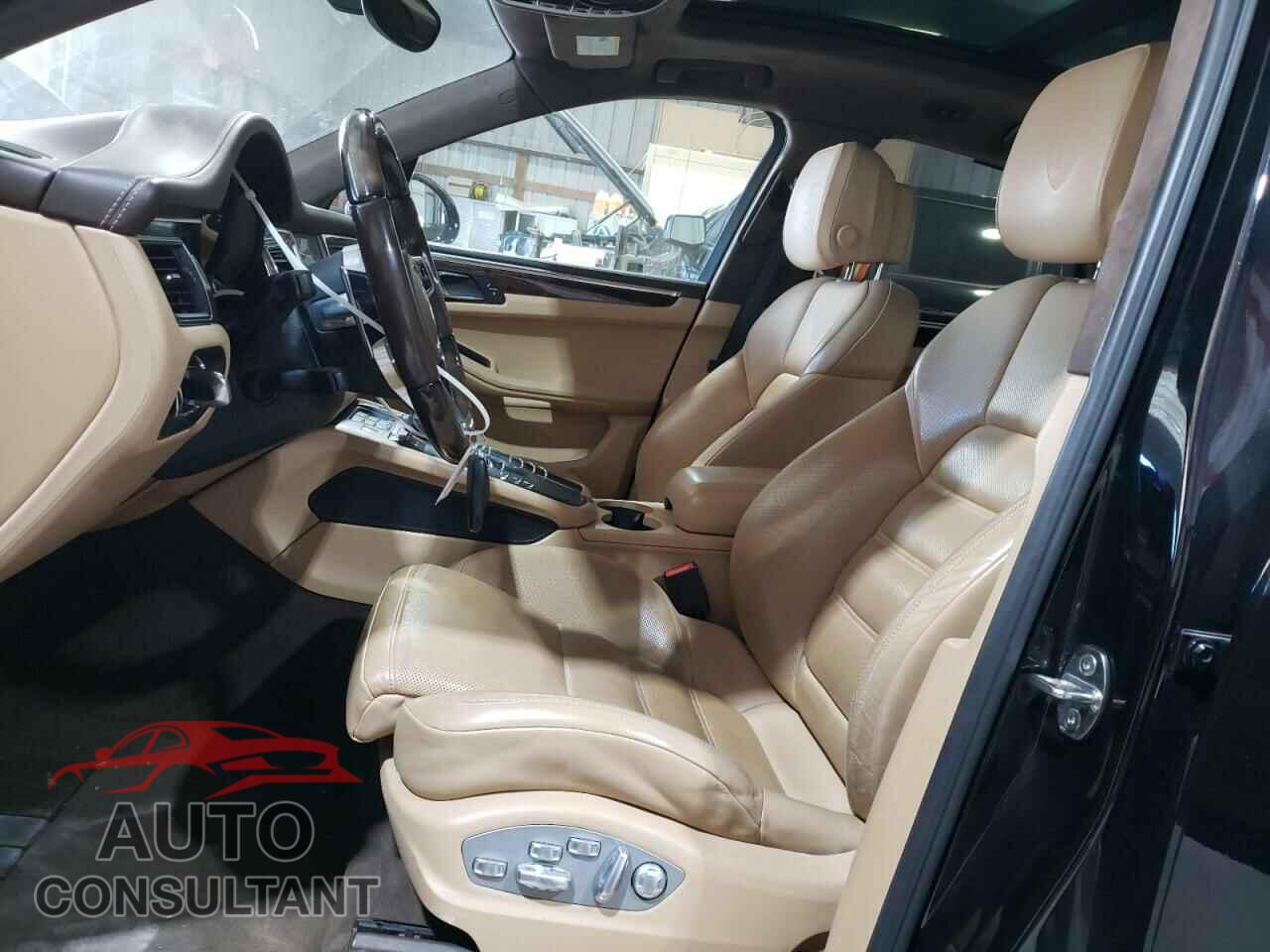 PORSCHE MACAN 2017 - WP1AF2A58HLB60158
