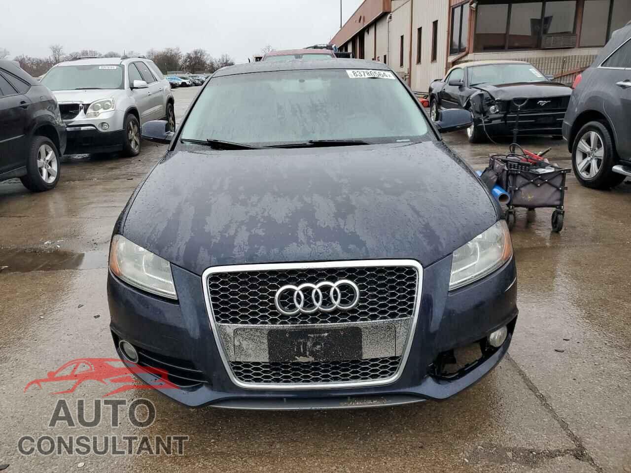 AUDI A3 2013 - WAUBEAFM4DA001742