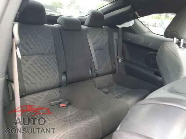 TOYOTA SCION 2013 - JTKJF5C71D3047673