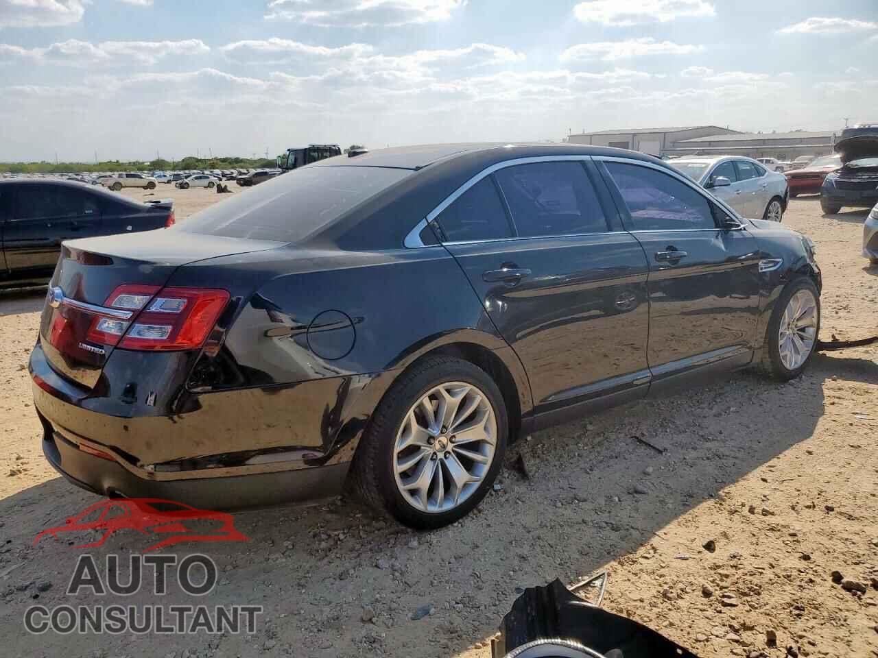 FORD TAURUS 2019 - 1FAHP2F85KG118729