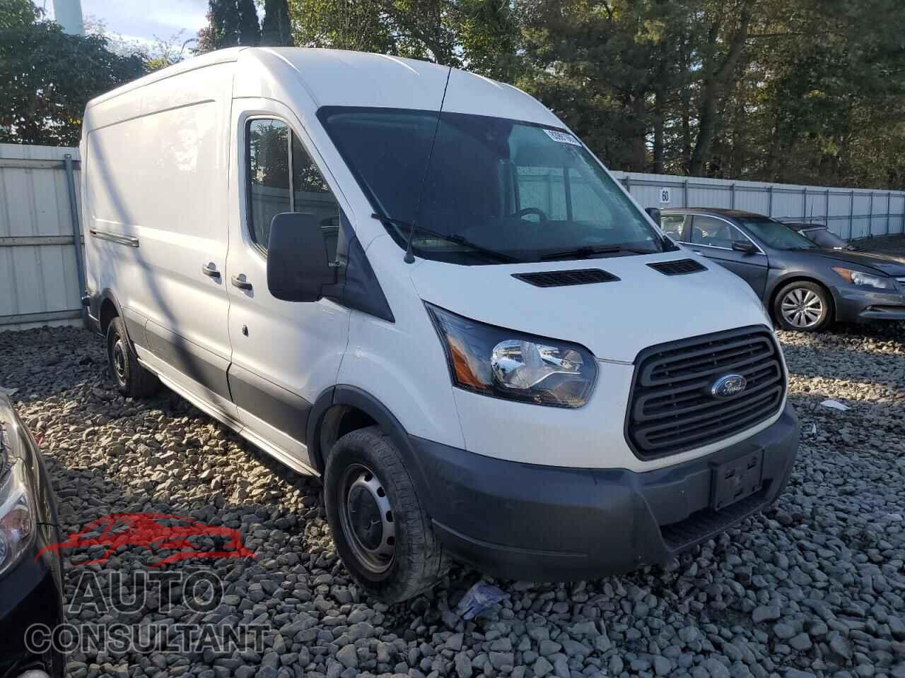 FORD TRANSIT 2018 - 1FTYR2CMXJKB39500