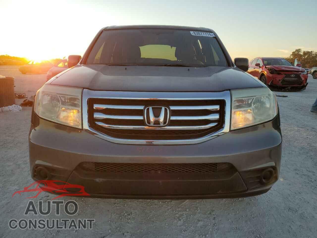 HONDA PILOT 2015 - 5FNYF3H22FB011486