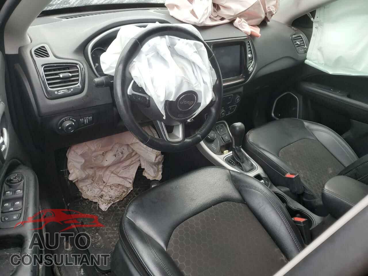 JEEP COMPASS 2020 - 3C4NJDBB7LT165172