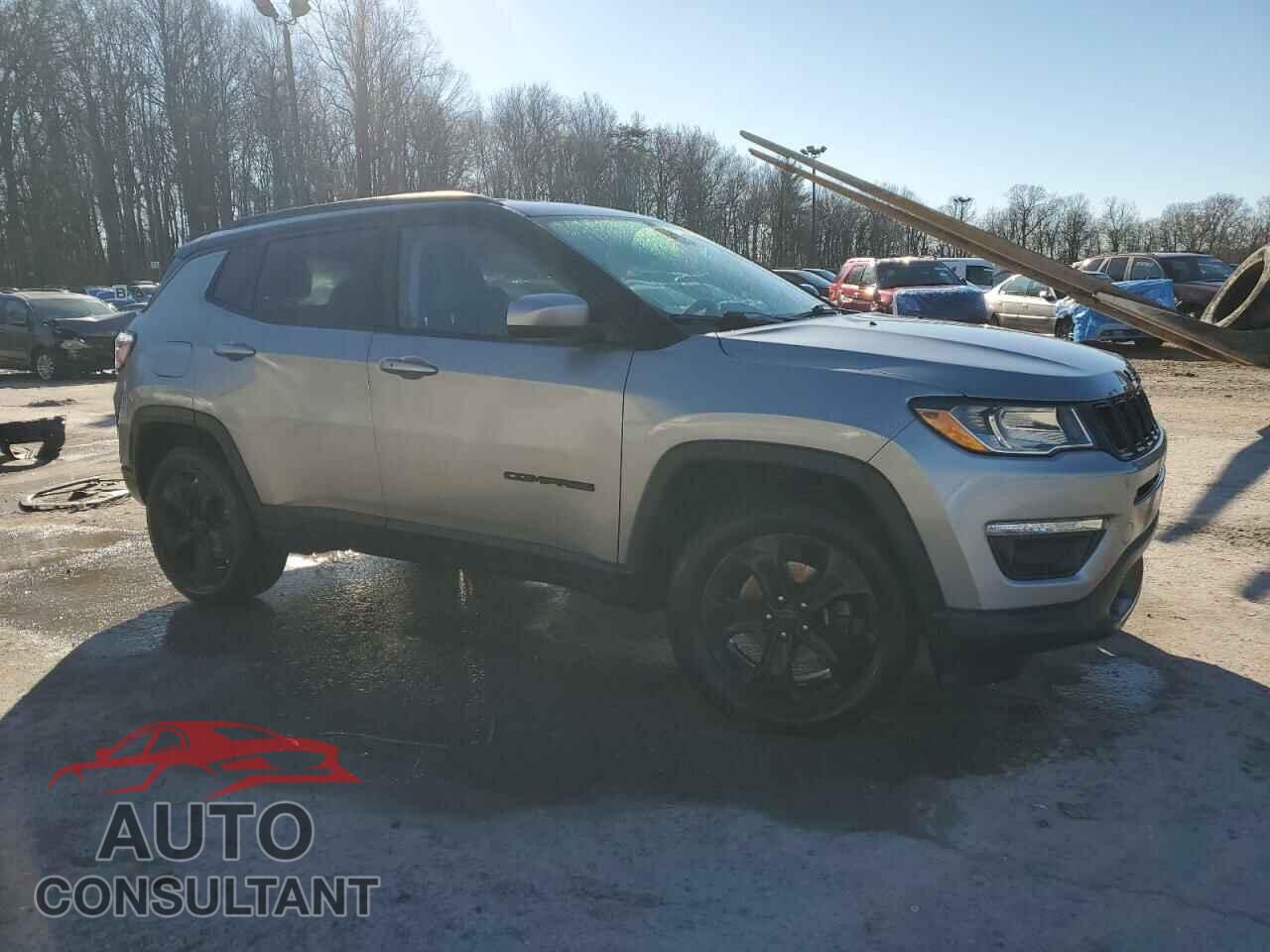 JEEP COMPASS 2018 - 3C4NJDBB8JT304447
