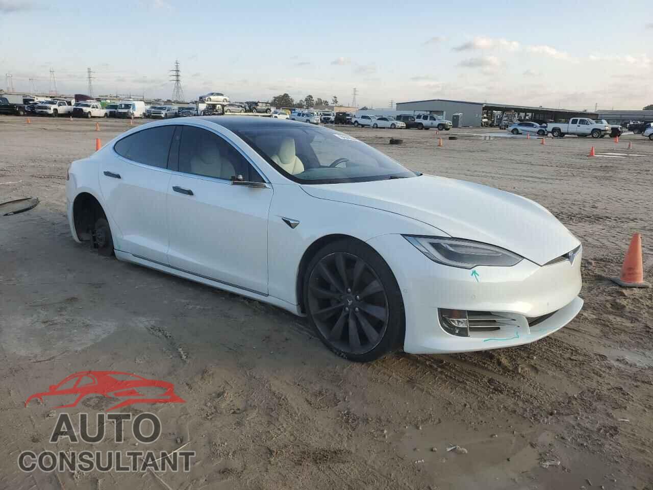 TESLA MODEL S 2017 - 5YJSA1E17HF221458