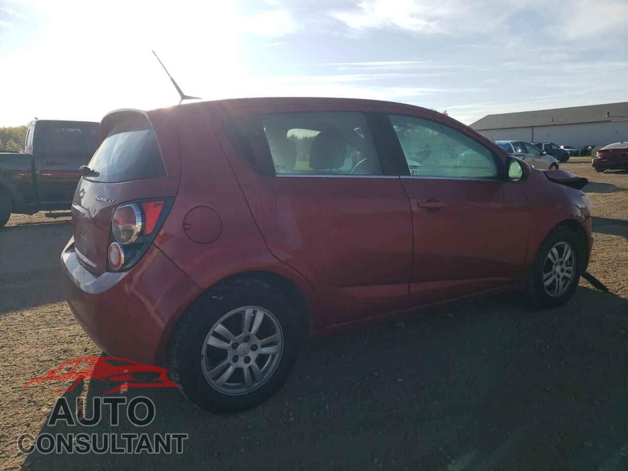 CHEVROLET SONIC 2014 - 1G1JC6SH4E4144841