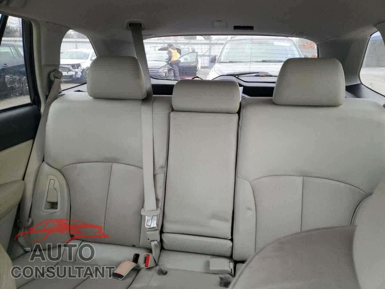 SUBARU OUTBACK 2014 - 4S4BRBLC2E3207068
