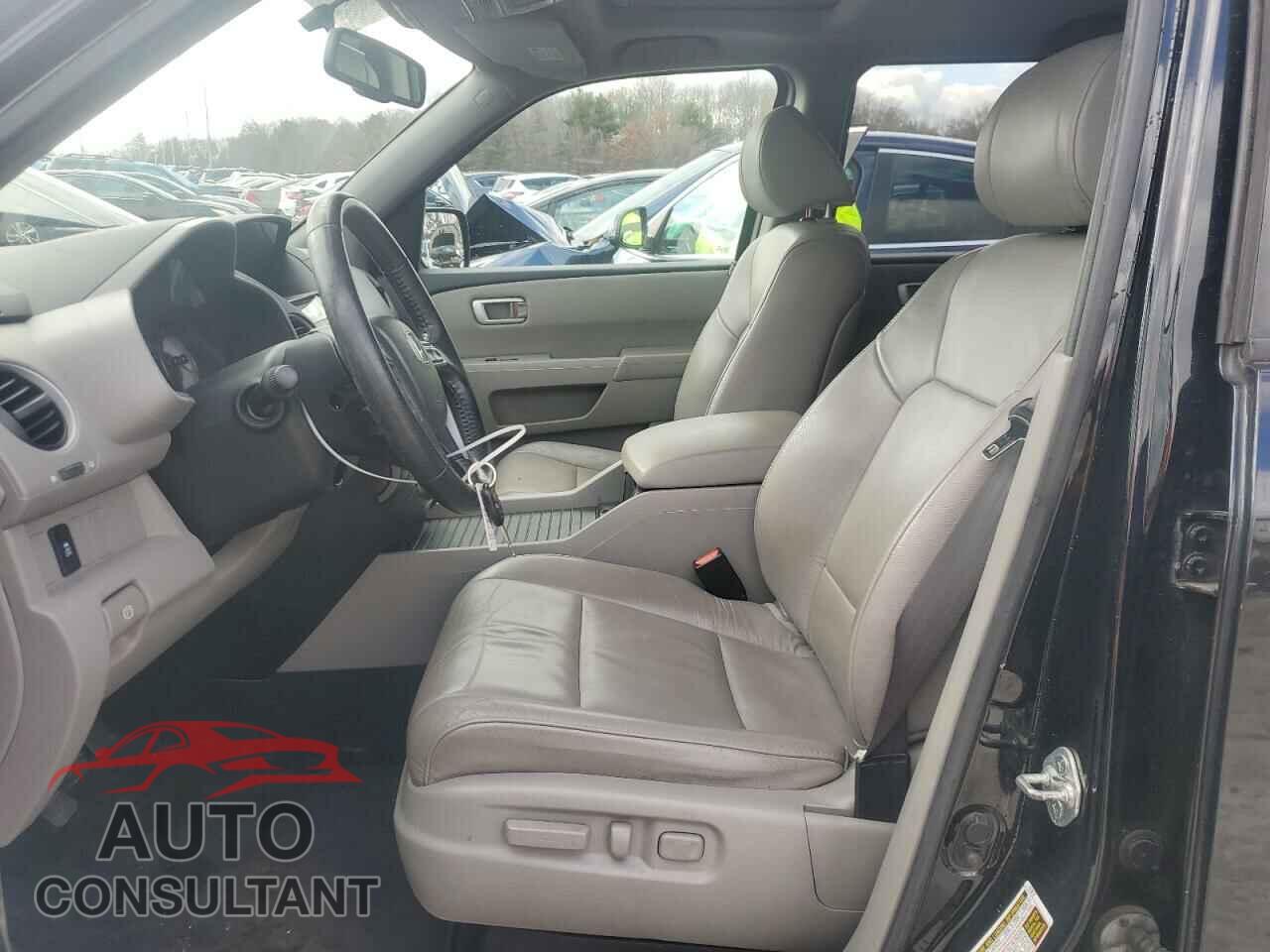 HONDA PILOT 2013 - 5FNYF4H75DB059742