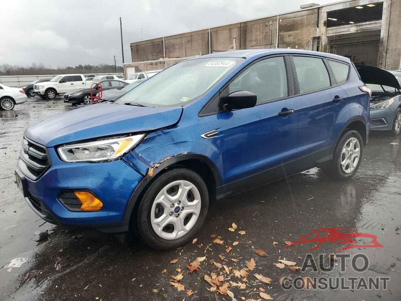 FORD ESCAPE 2017 - 1FMCU0F70HUB74771