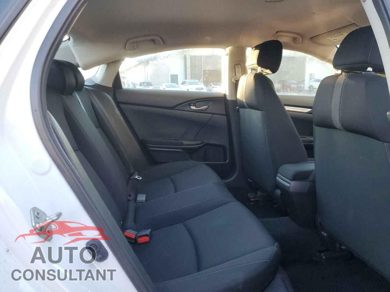 HONDA CIVIC 2019 - 2HGFC2F64KH585237