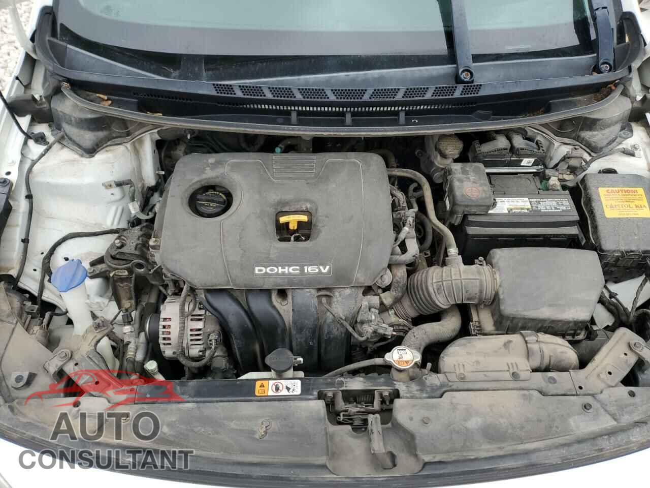 KIA FORTE 2017 - 3KPFK4A79HE084989