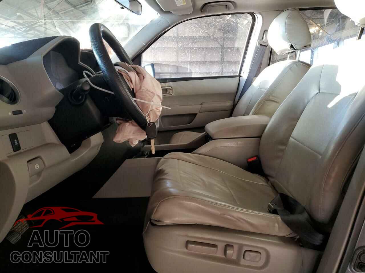 HONDA PILOT 2015 - 5FNYF3H3XFB034944