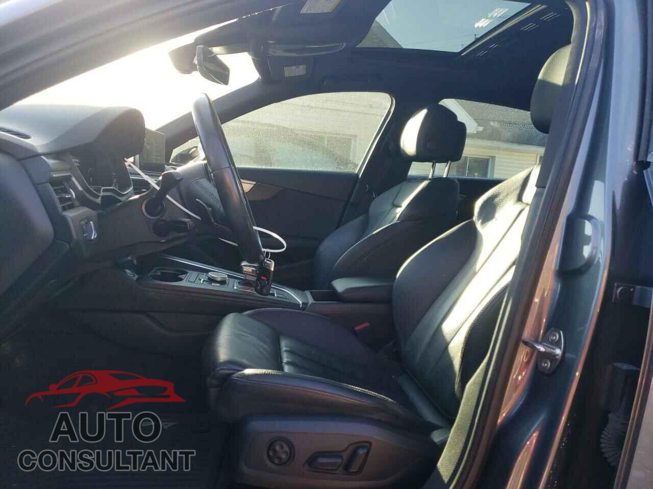 AUDI A4 2019 - WAUENAF45KA032105