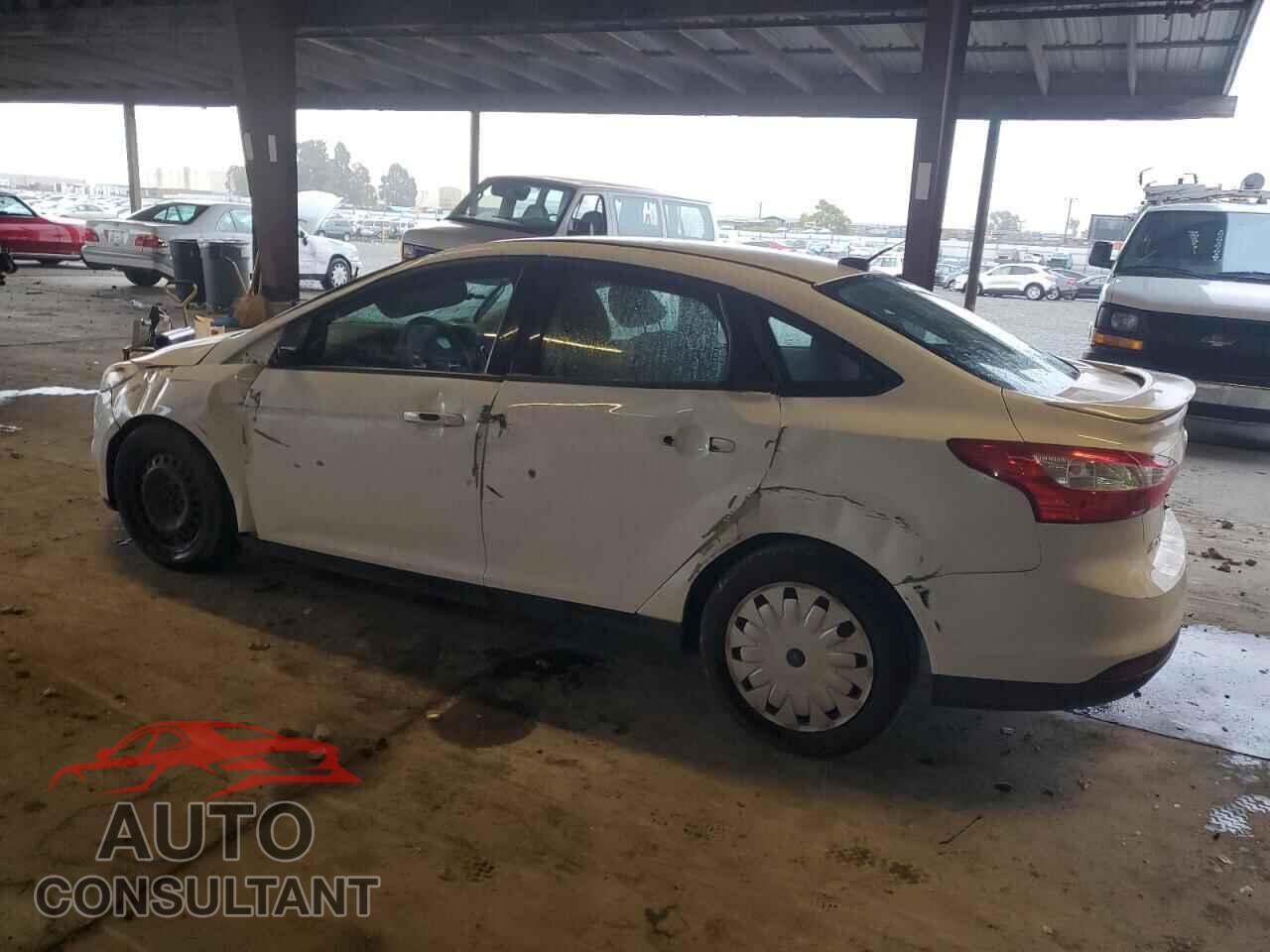 FORD FOCUS 2014 - 1FADP3F29EL255202