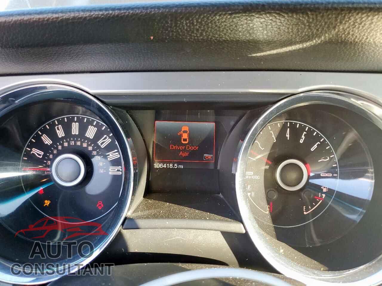 FORD MUSTANG 2014 - 1ZVBP8CF0E5334555
