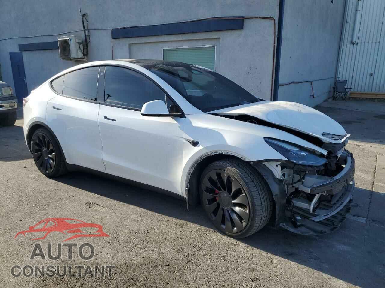 TESLA MODEL Y 2022 - 7SAYGDEF8NF484482