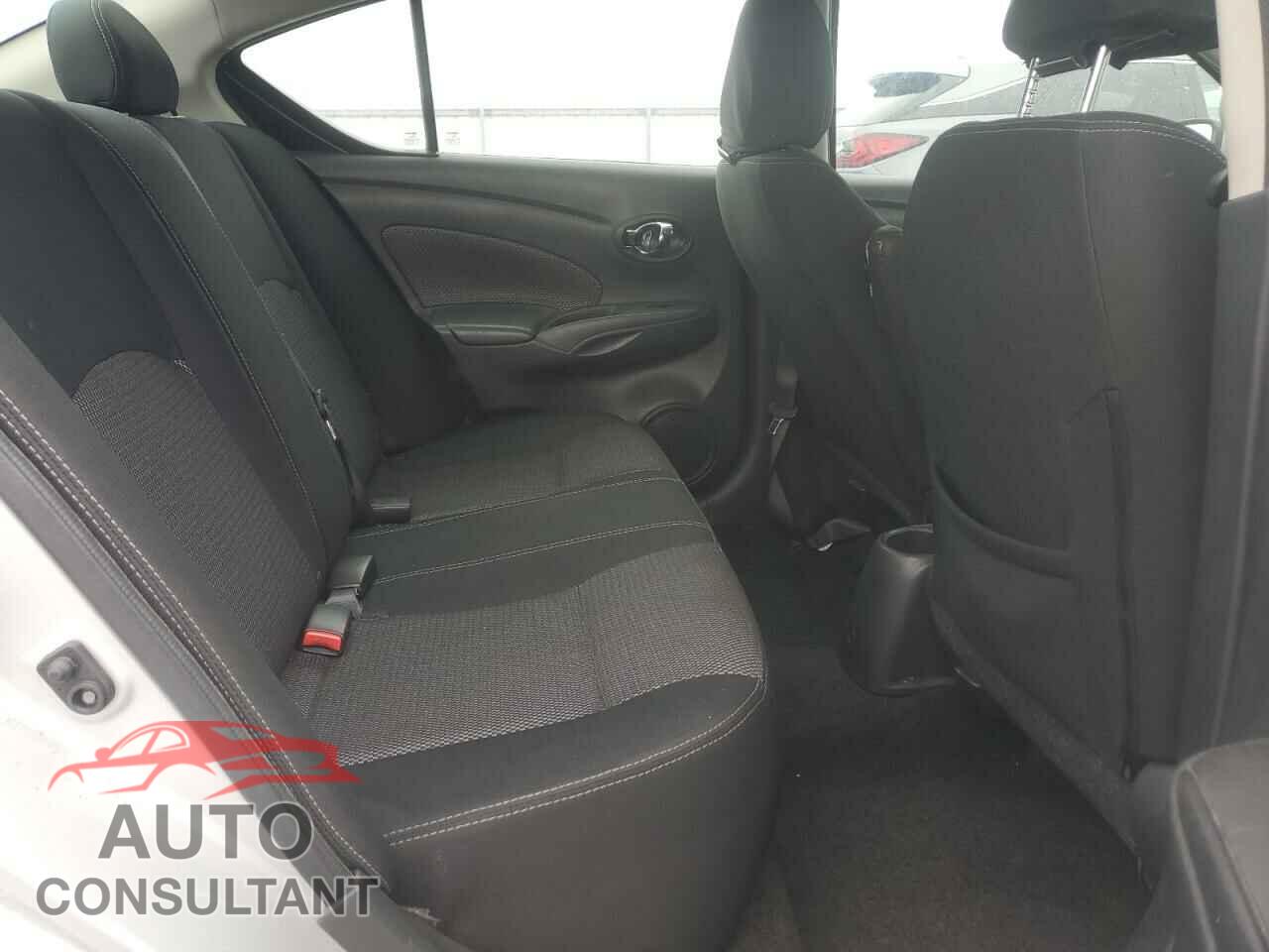 NISSAN VERSA 2019 - 3N1CN7AP6KL875109