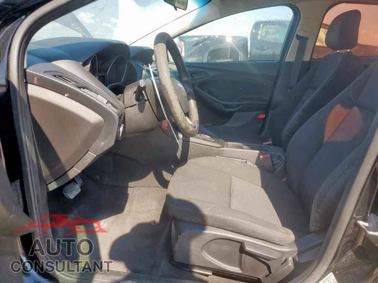 FORD FOCUS 2016 - 1FADP3E24GL252826