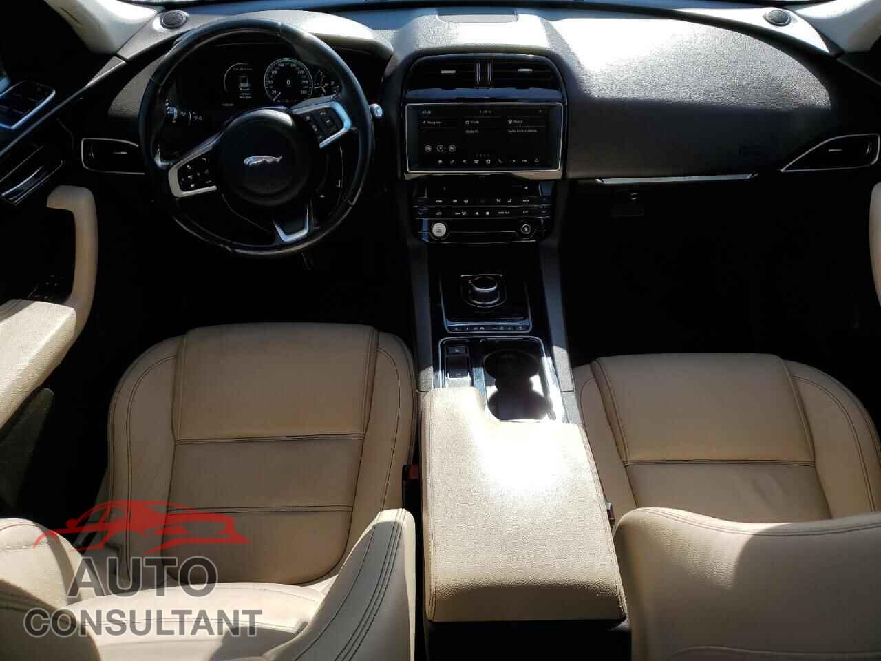 JAGUAR F-PACE 2018 - SADCK2FN9JA263237