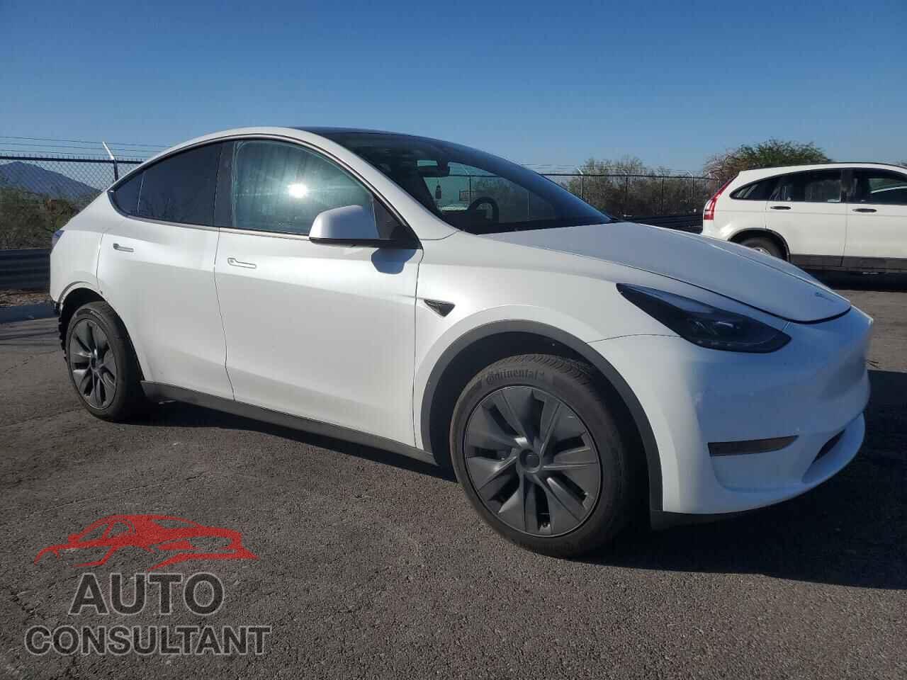 TESLA MODEL Y 2024 - 7SAYGDED7RF109039