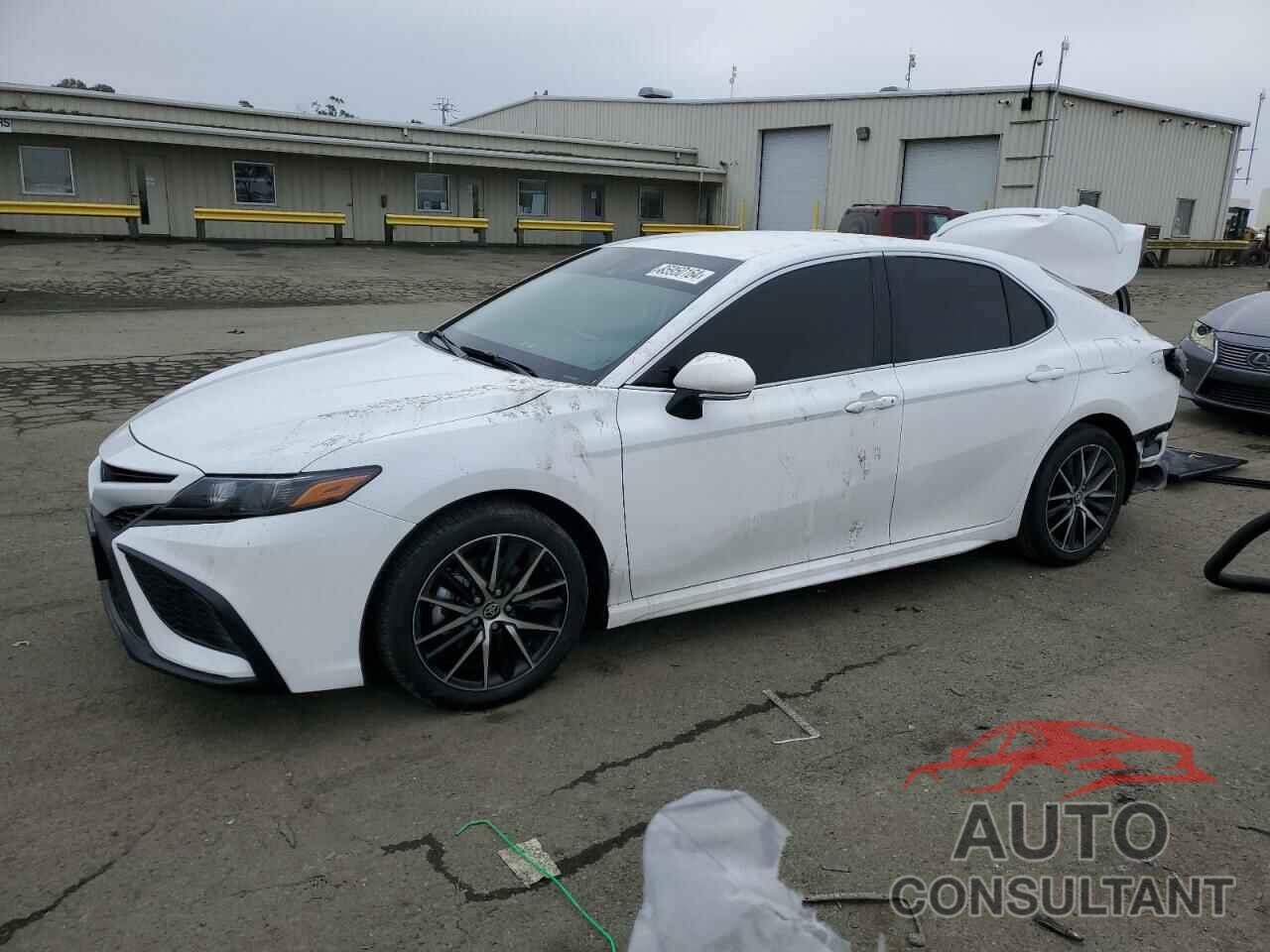 TOYOTA CAMRY 2024 - 4T1G11AK2RU848934