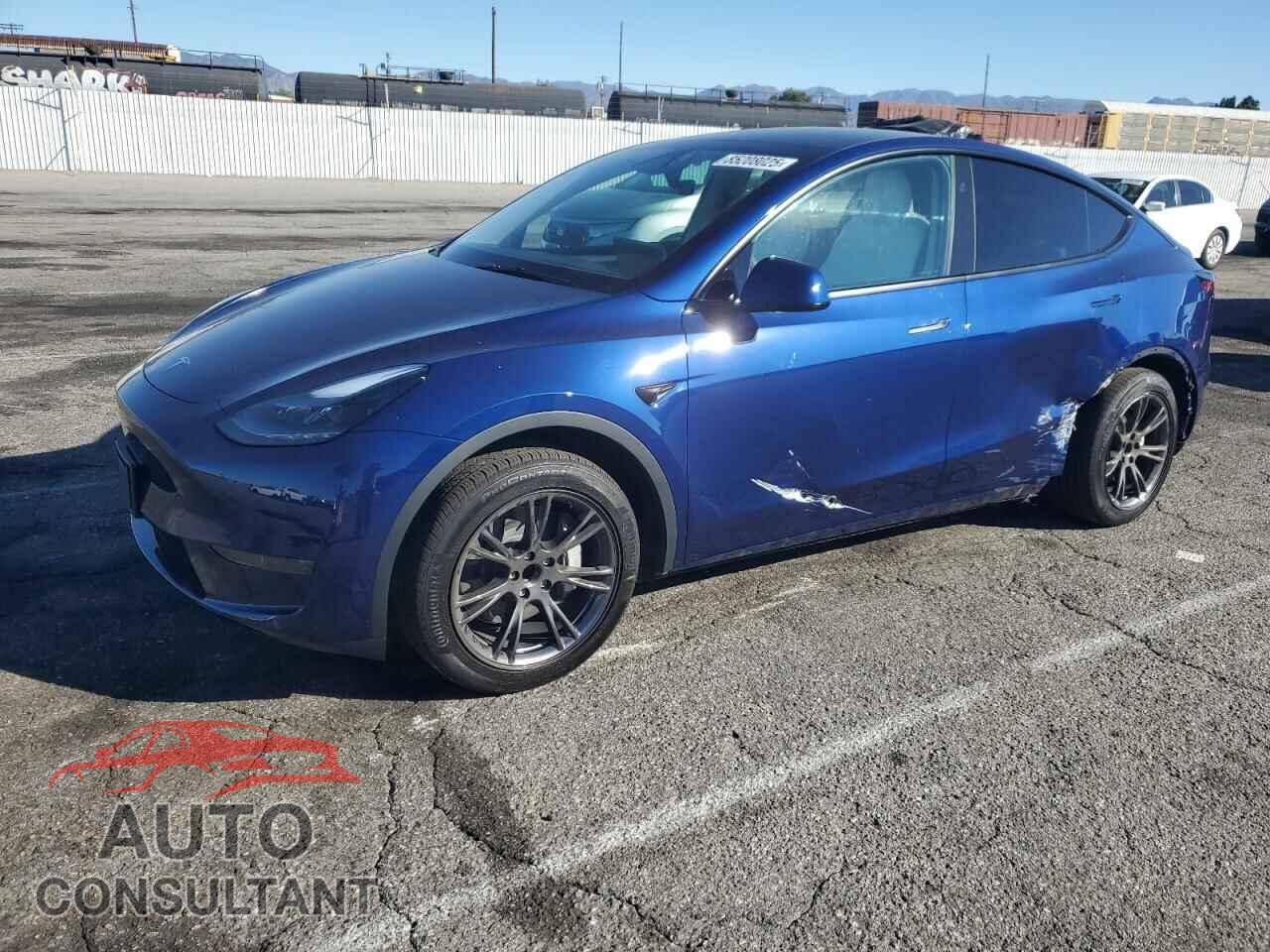 TESLA MODEL Y 2025 - 7SAYGDED4SF254366