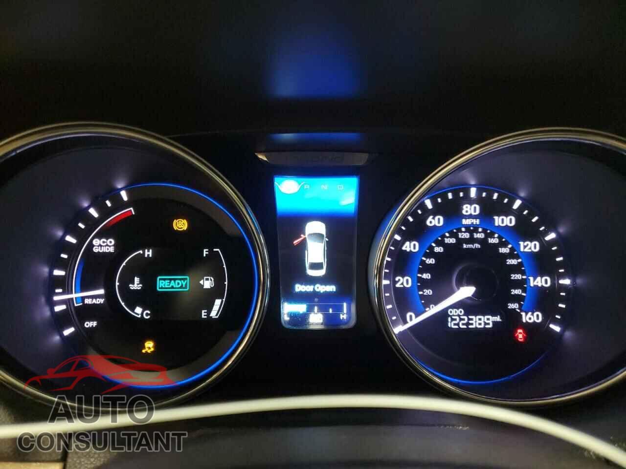 HYUNDAI SONATA 2015 - KMHEC4A4XFA137936