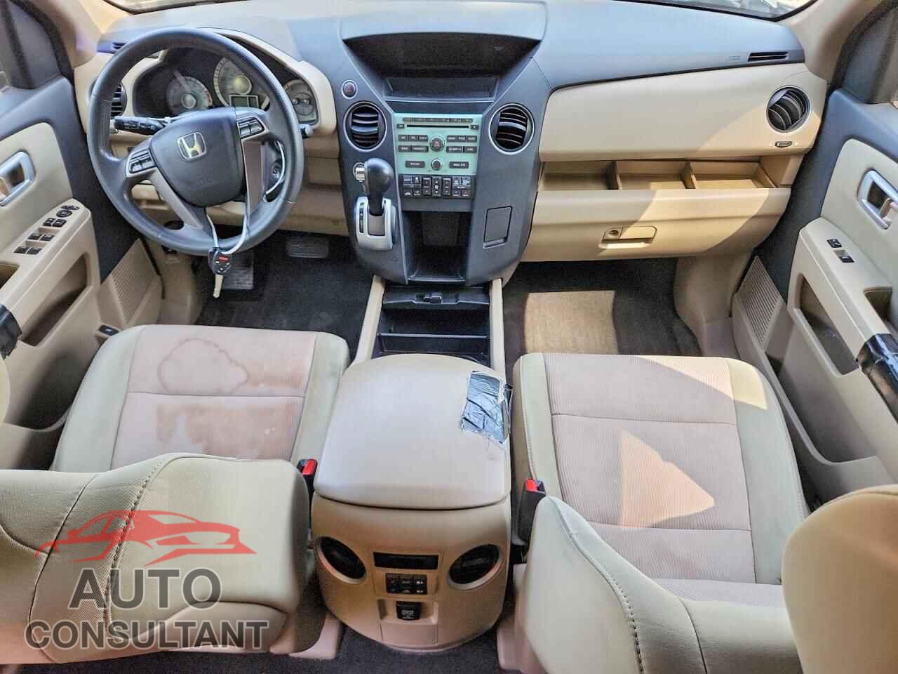 HONDA PILOT 2011 - 5FNYF4H43BB019260