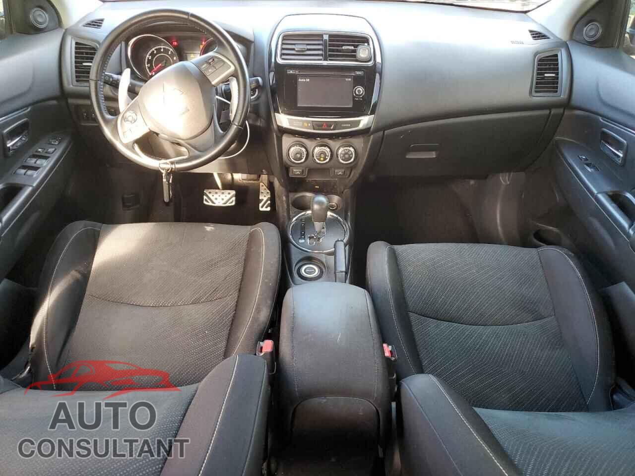 MITSUBISHI OUTLANDER 2015 - 4A4AR4AW5FE031981