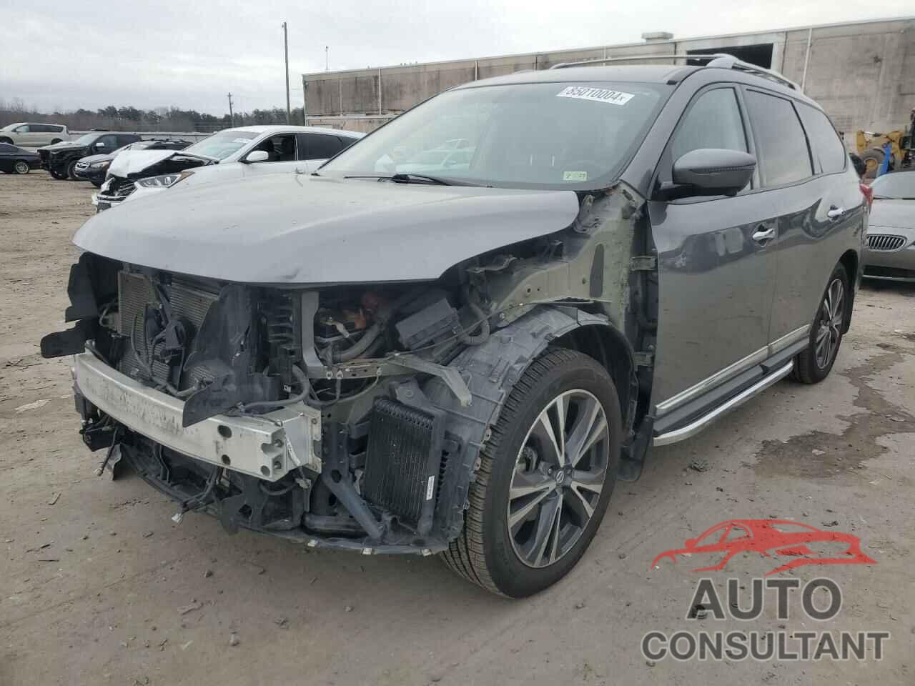 NISSAN PATHFINDER 2018 - 5N1DR2MM0JC649437