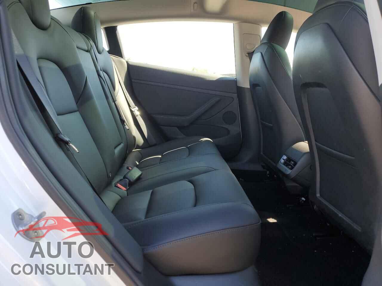 TESLA MODEL 3 2023 - 5YJ3E1EA1PF606277