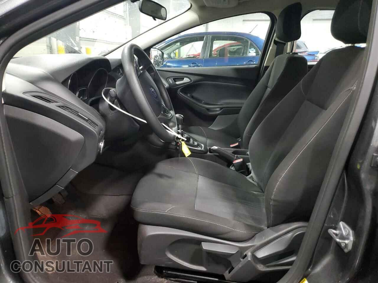 FORD FOCUS 2018 - 1FADP3FE9JL230353