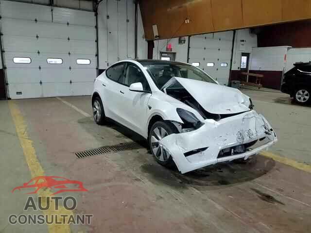 TESLA MODEL Y 2023 - 7SAYGAEEXPF690959