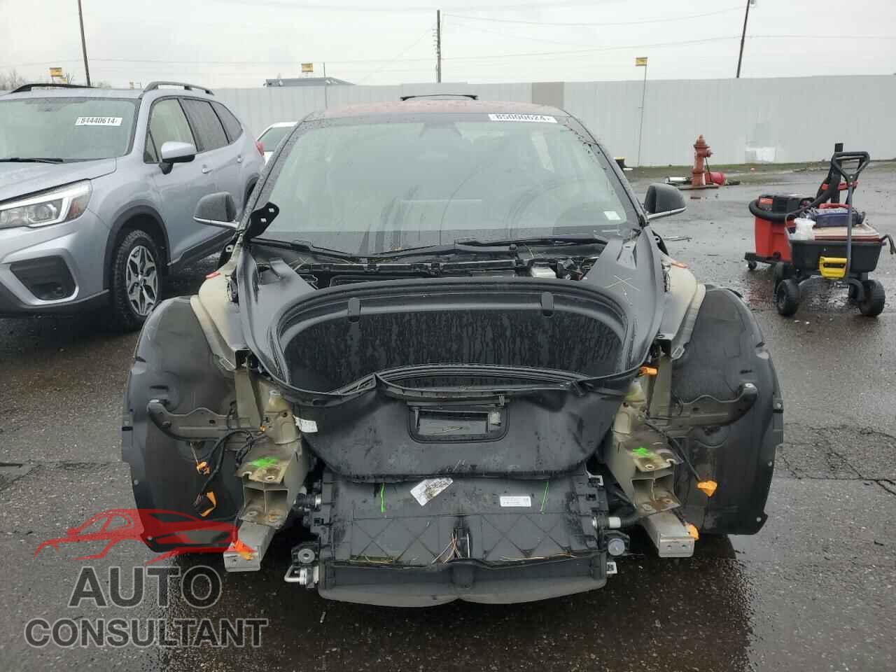 TESLA MODEL 3 2018 - 5YJ3E1EB7JF183897