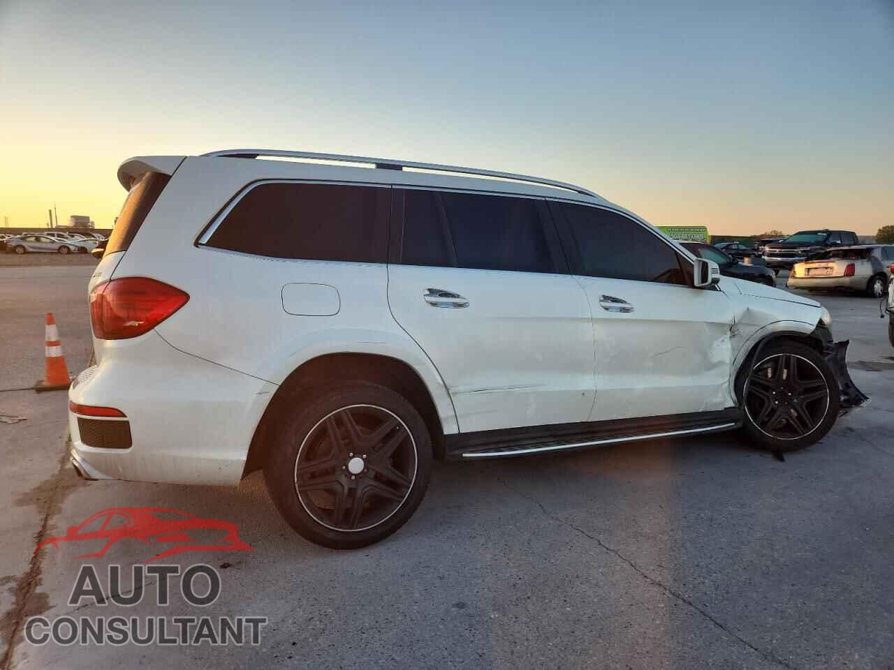 MERCEDES-BENZ GL-CLASS 2015 - 4JGDF7EE5FA596976
