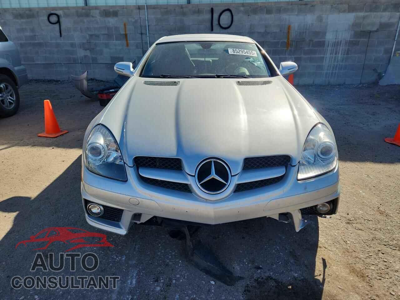 MERCEDES-BENZ SLK-CLASS 2011 - WDBWK5EA3BF238636