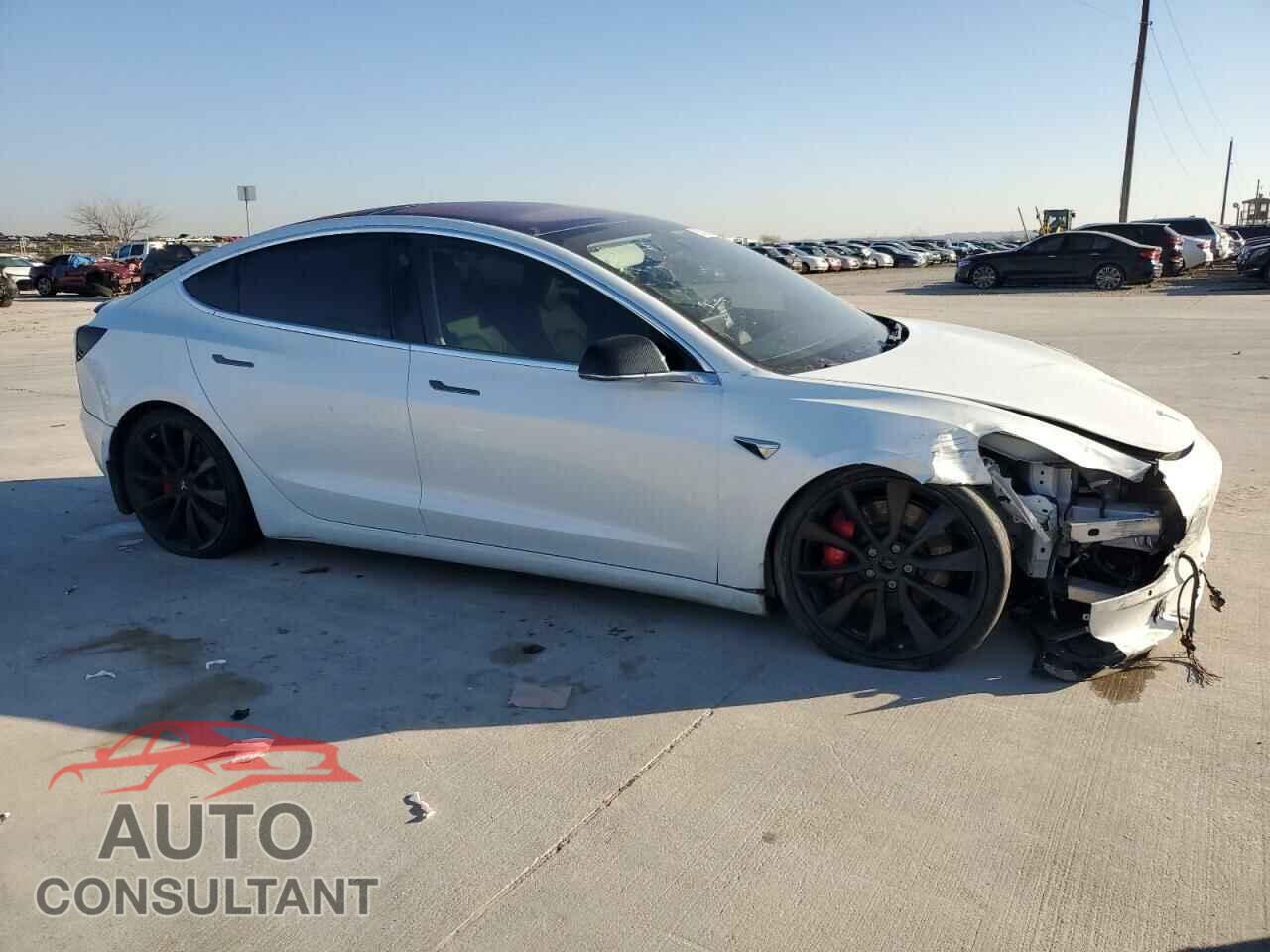 TESLA MODEL 3 2018 - 5YJ3E1EBXJF083826