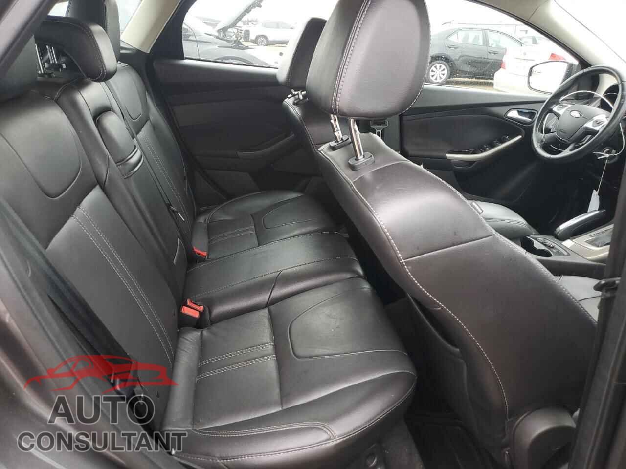 FORD FOCUS 2012 - 1FAHP3M28CL472046