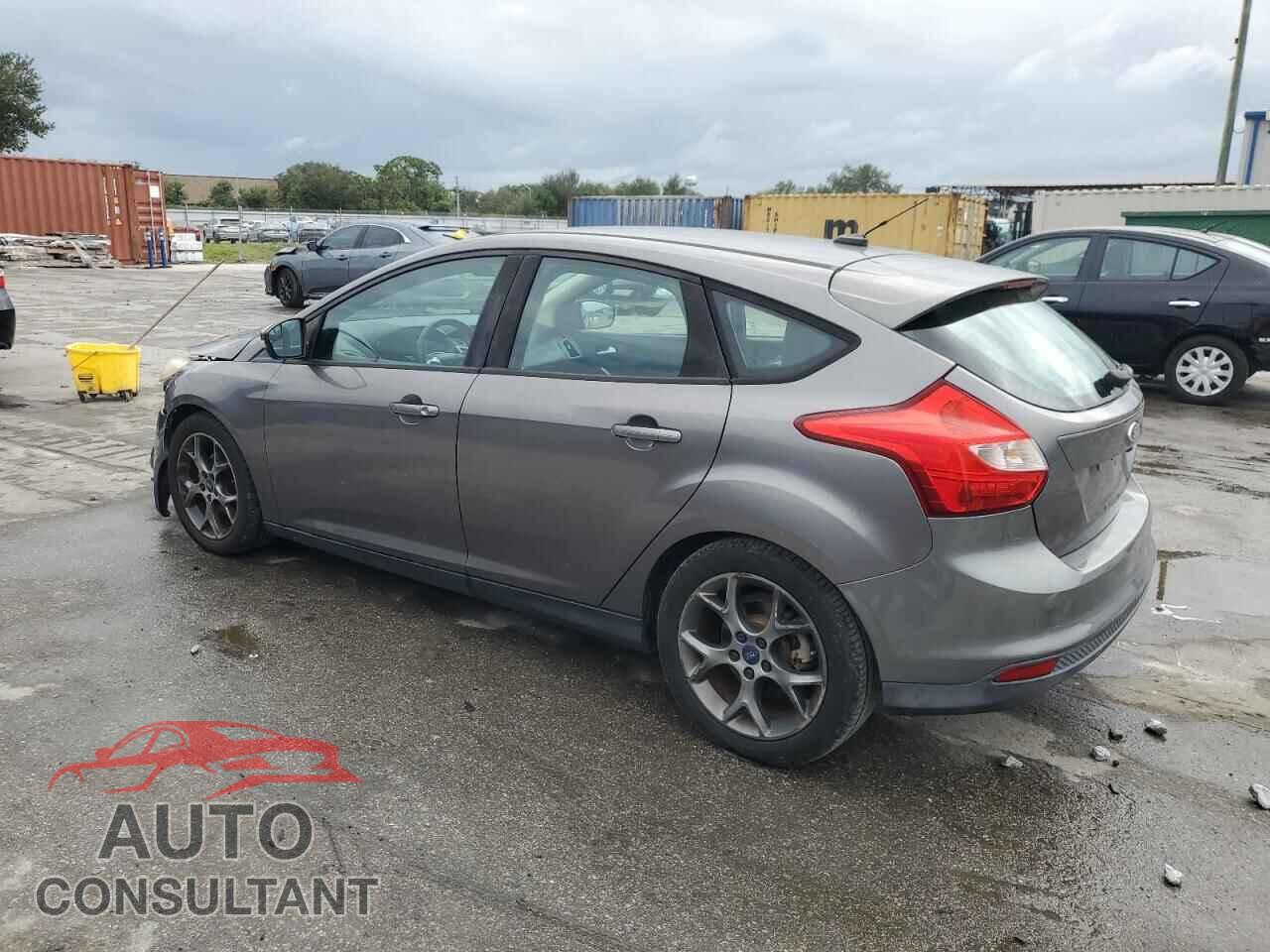 FORD FOCUS 2014 - 1FADP3K2XEL148648