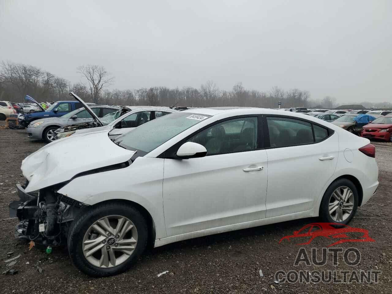 HYUNDAI ELANTRA 2019 - 5NPD84LF1KH417621