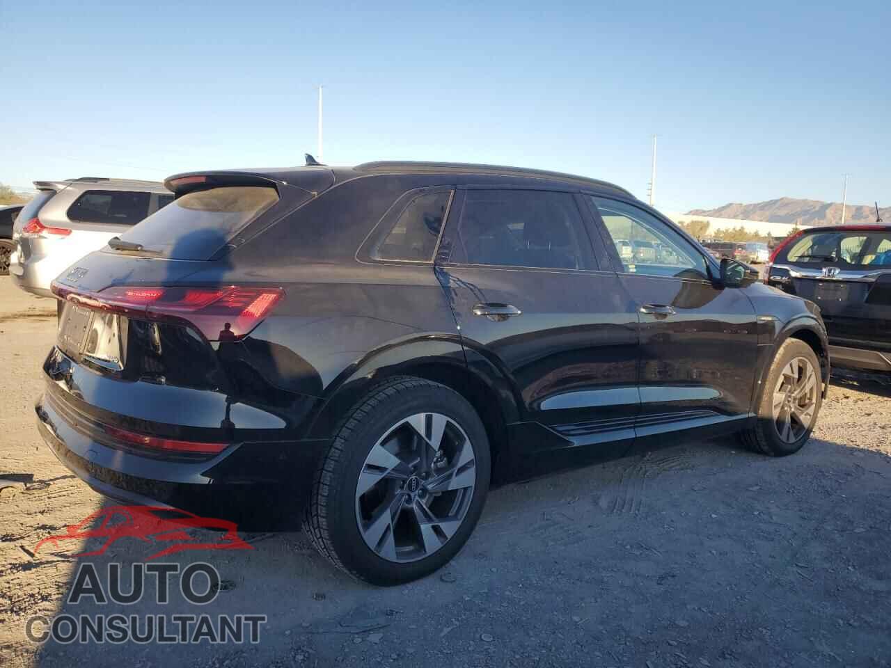 AUDI E-TRON 2021 - WA1AAAGE7MB022767