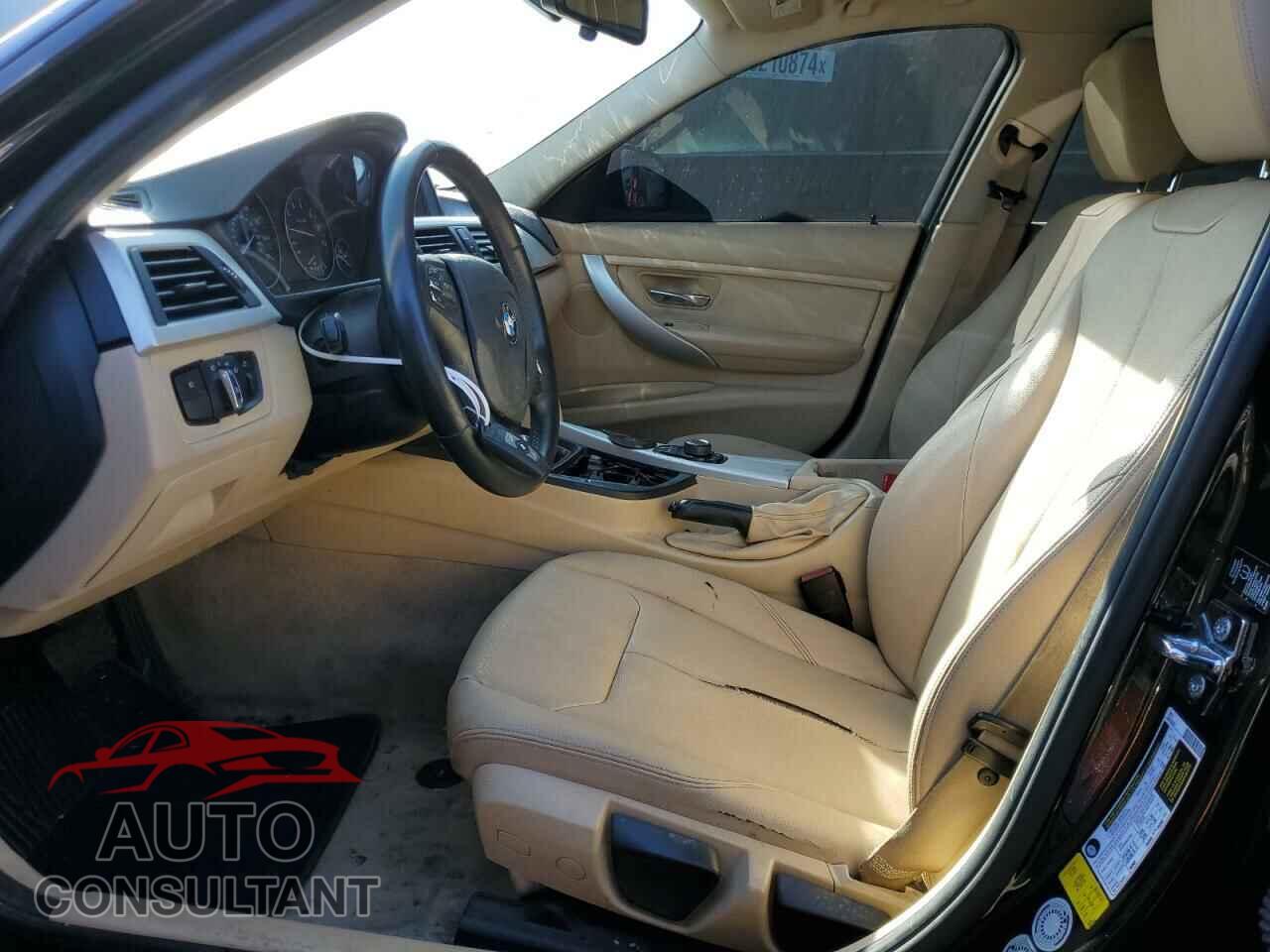 BMW 3 SERIES 2012 - WBA3C1C5XCA697058