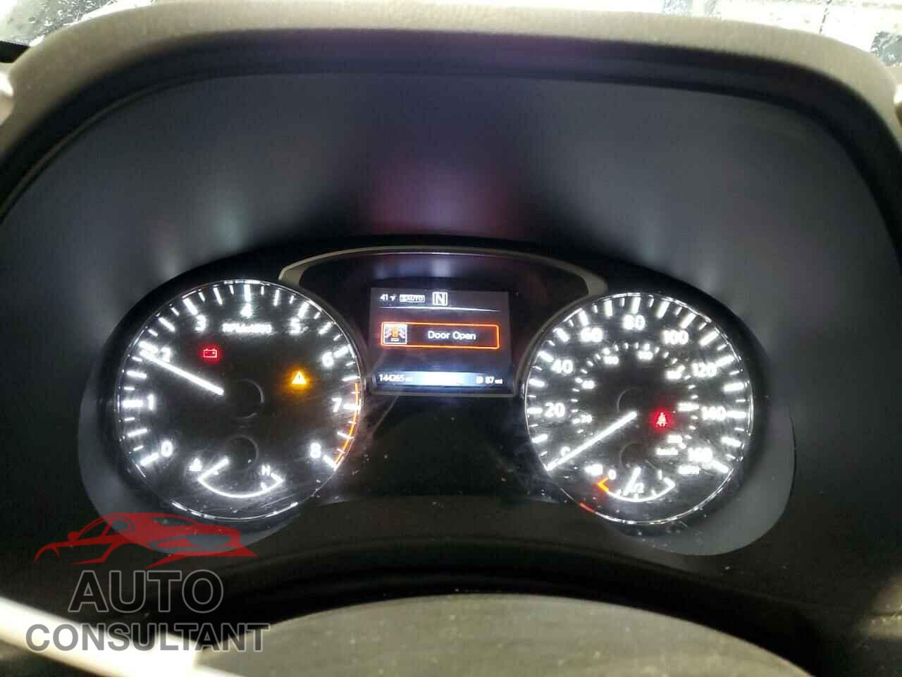 NISSAN PATHFINDER 2017 - 5N1DR2MM9HC602420
