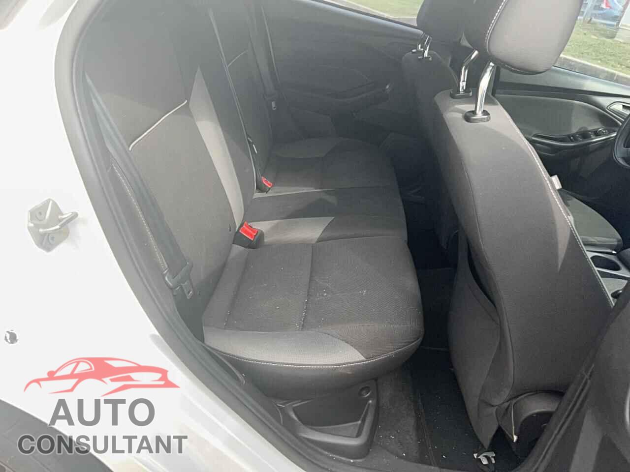 FORD FOCUS 2012 - 1FAHP3K26CL122868