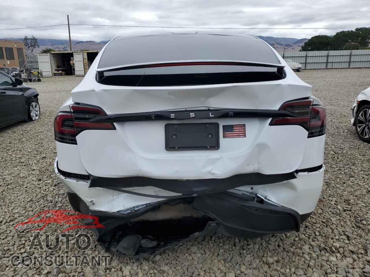 TESLA MODEL X 2023 - 7SAXCDE50PF417215