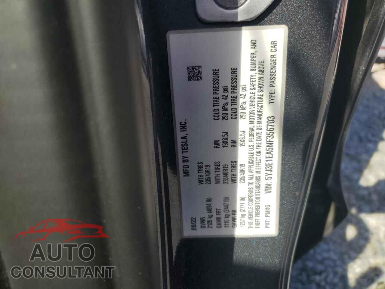 TESLA MODEL 3 2022 - 5YJ3E1EA5NF356703